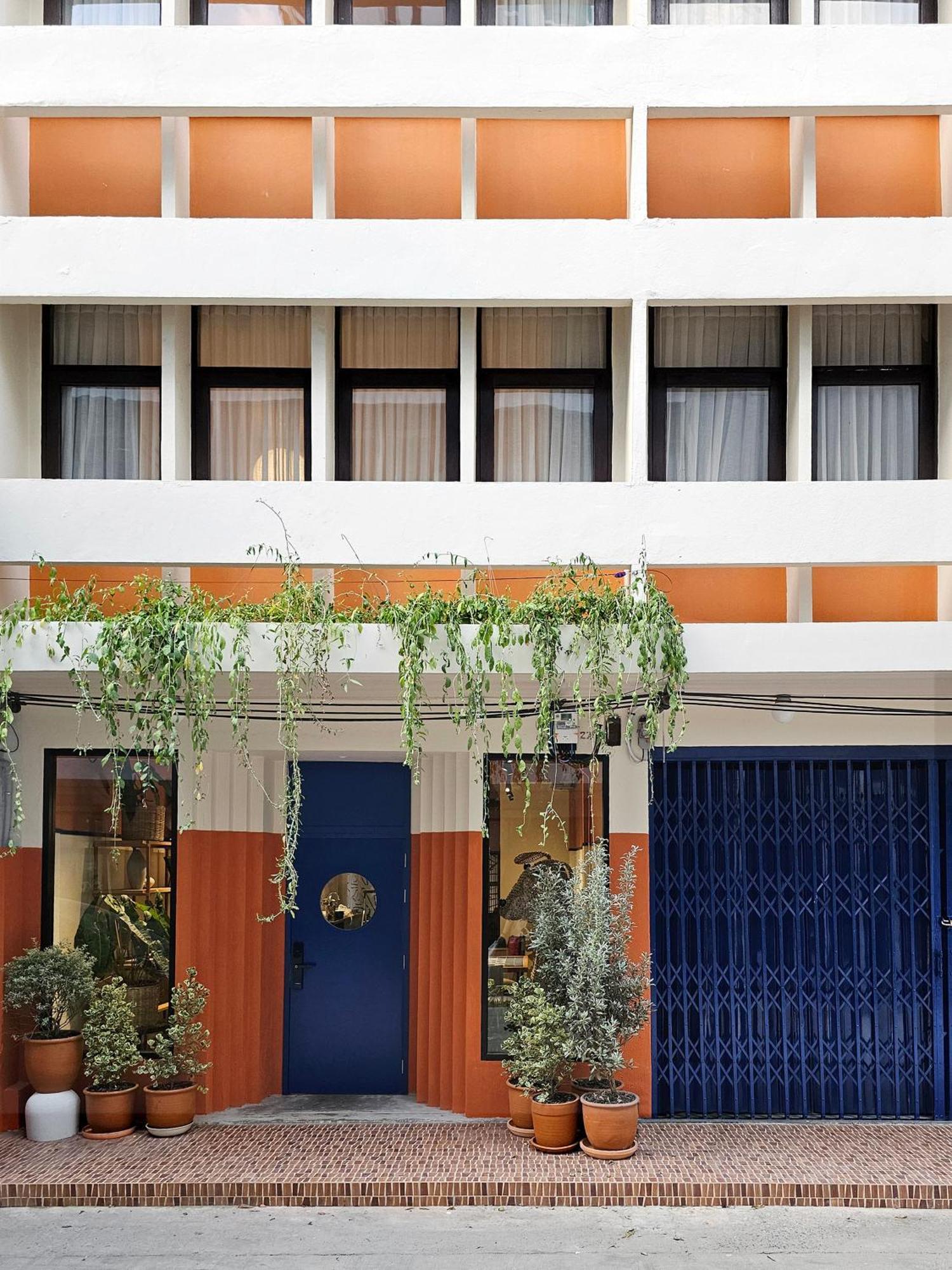 Blu Dock Restel Bangkok Exterior foto